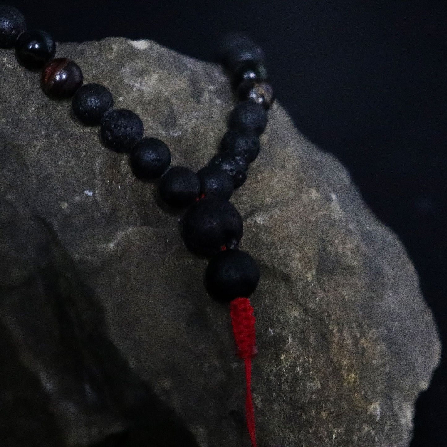 Essence of the Volcano Halskette – Symbol für Stärke & Transformation