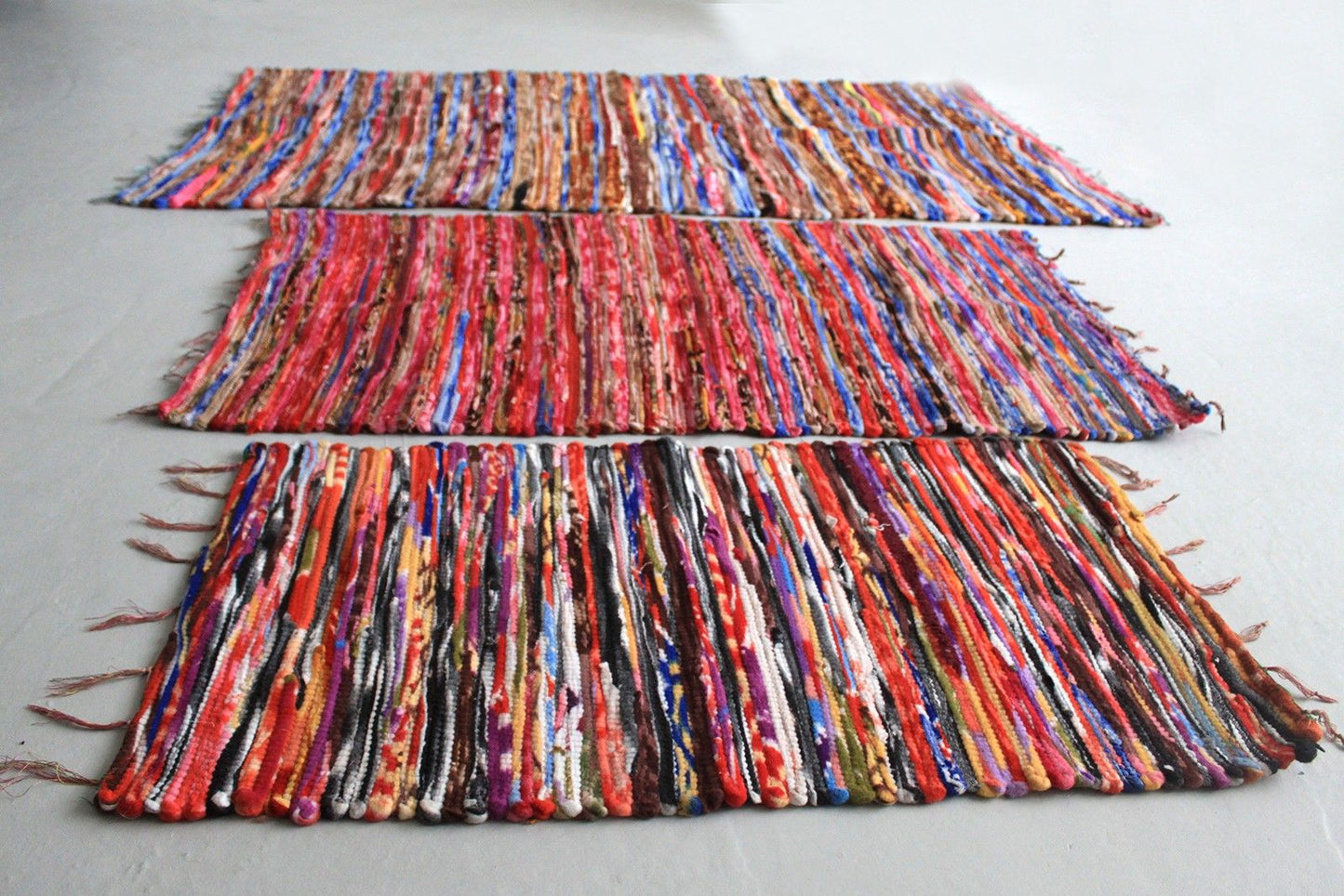 Samtweicher Flickenteppich 50x90 cm - Handgefertigt in Indien