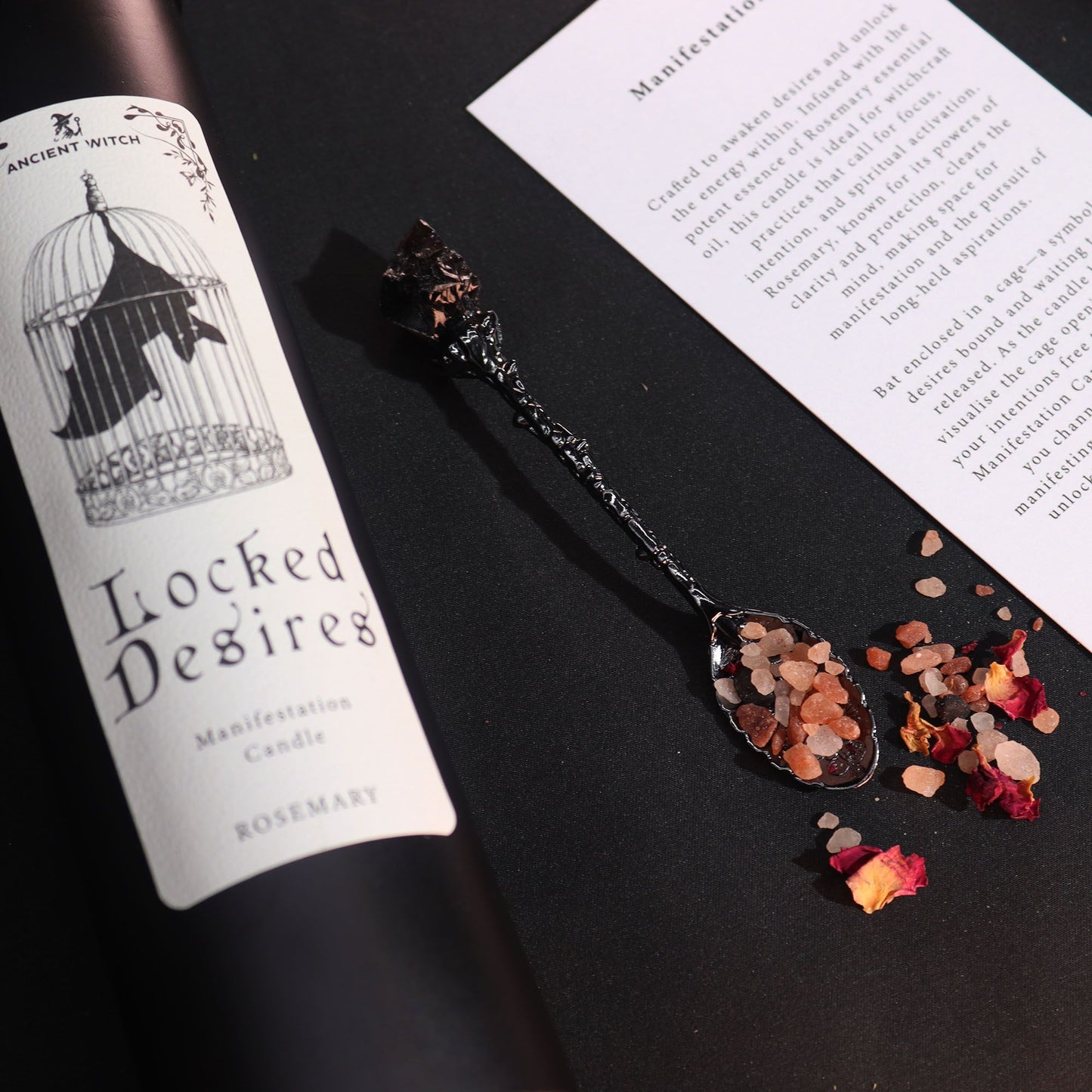 Locked Desires – Ritualkerze aus Sojawachs mit Rosmarinduft