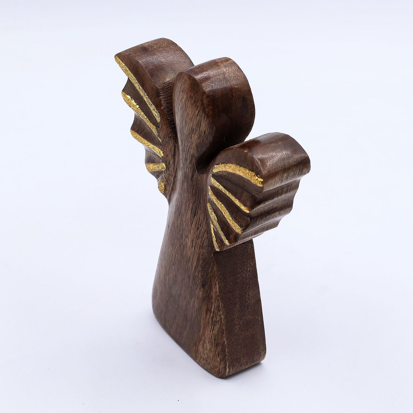 Engel aus Mango-Holz - Handgeschnitzt mit goldenen Flügeln