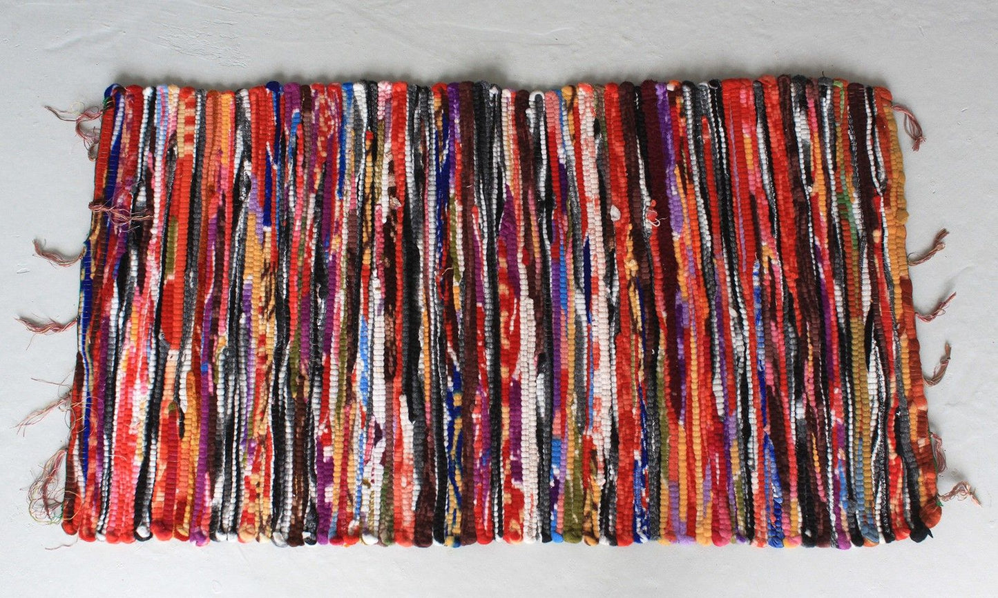Samtweicher Flickenteppich 50x90 cm - Handgefertigt in Indien