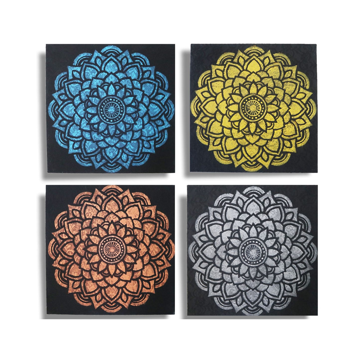 Set mit 4 handbemalten Mandala-Leinwandbildern in Brokat-Optik