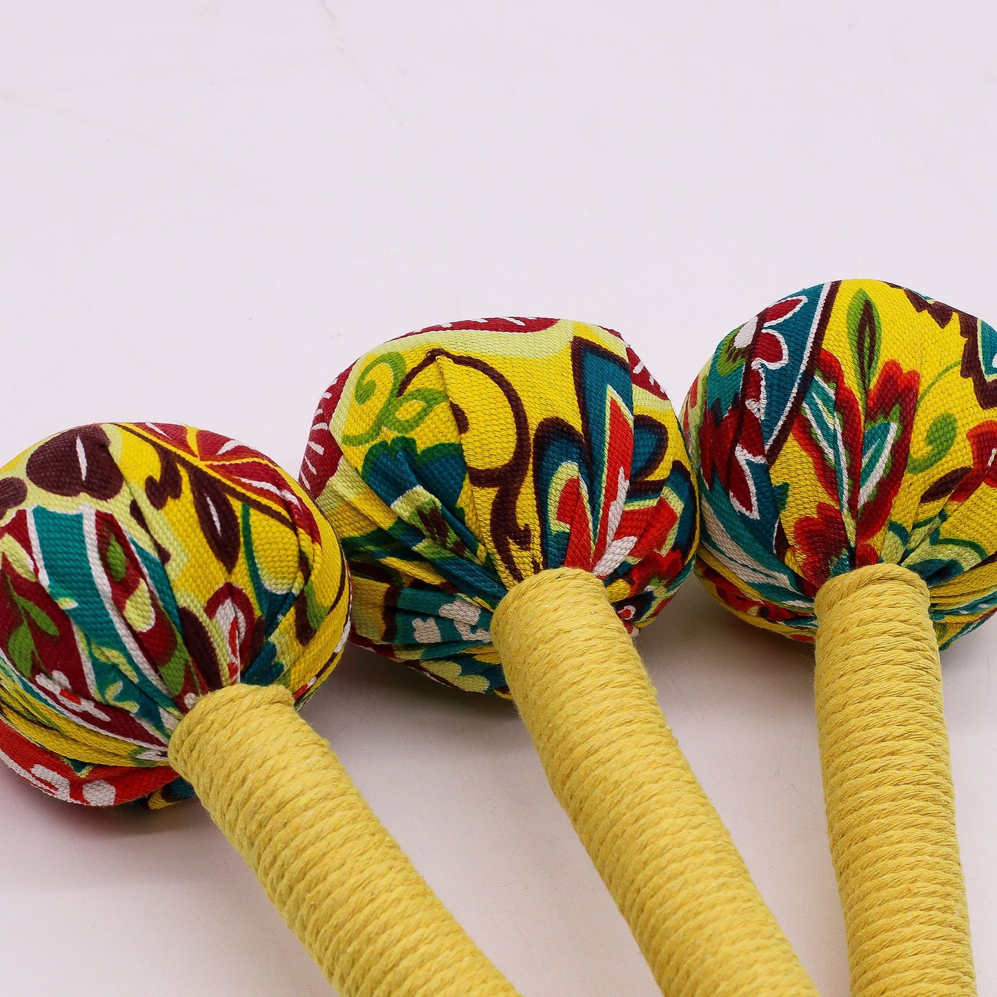 Wermut Massagehammer in Zitronengelb – Handgefertigt aus Bambus