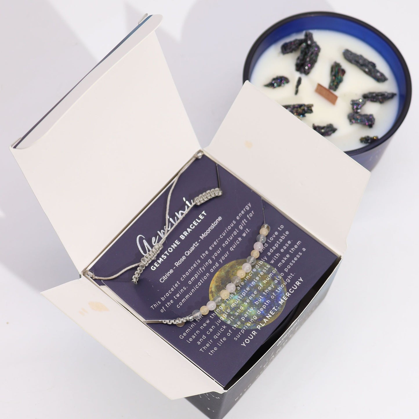 Zodiac Kristallkerze Zwillinge mit Edelsteinarmband – Duft & Schmuck Set