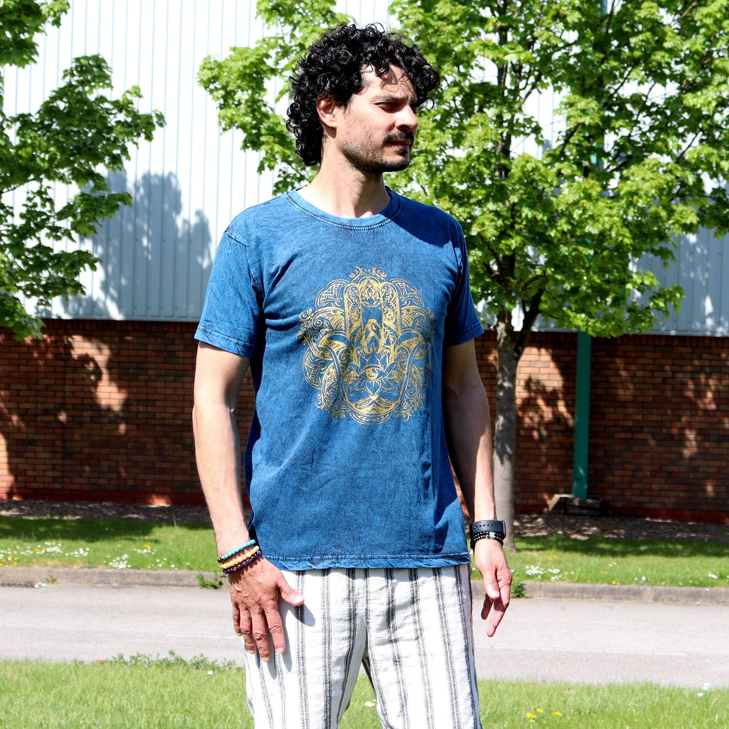 Hamsa Schutzhand T-Shirt in Steinwäsche - Blau
