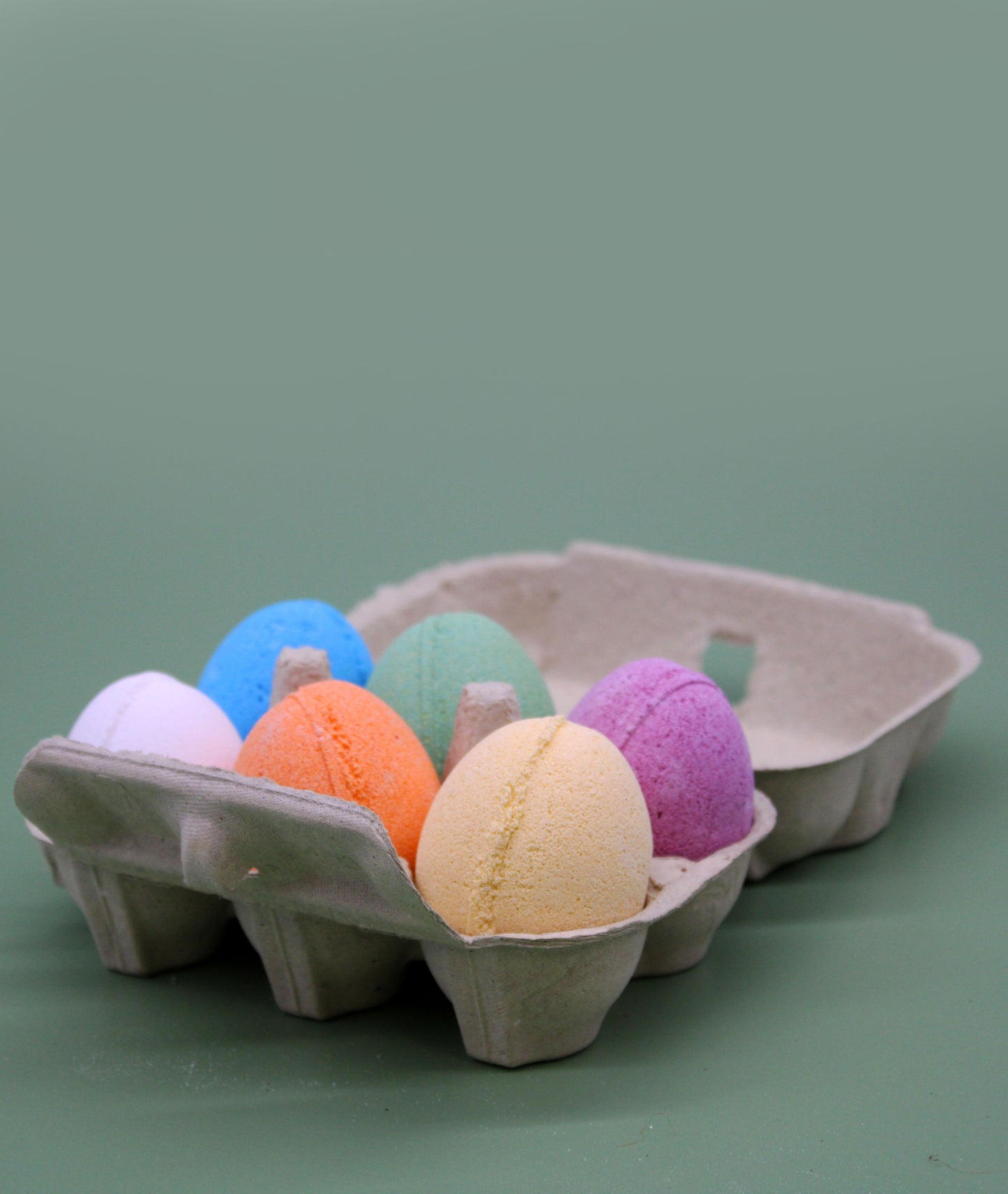 Bade-Eier Set: 6 duftende Farbwunder fürs Bad