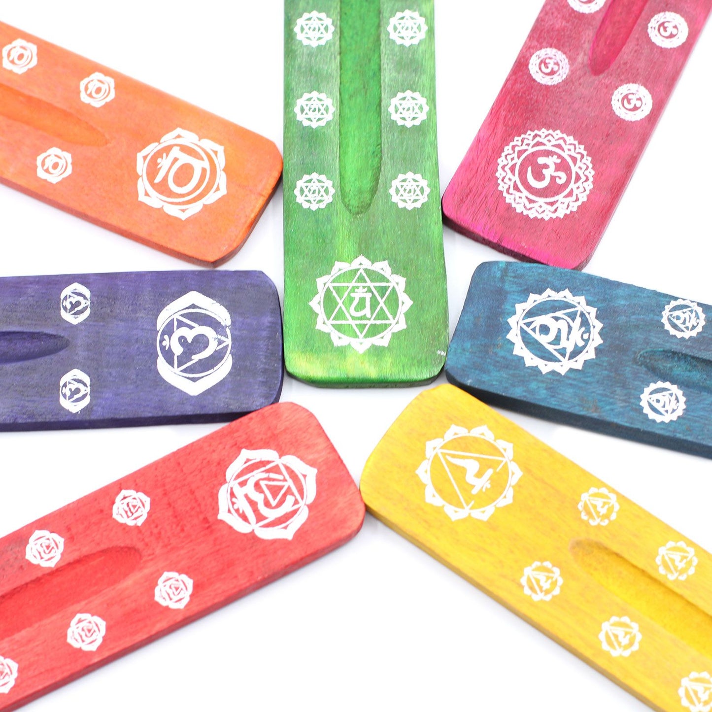 Set mit 7 Räucherhaltern aus Mangoholz – Chakra Designs für Aroma & Meditation