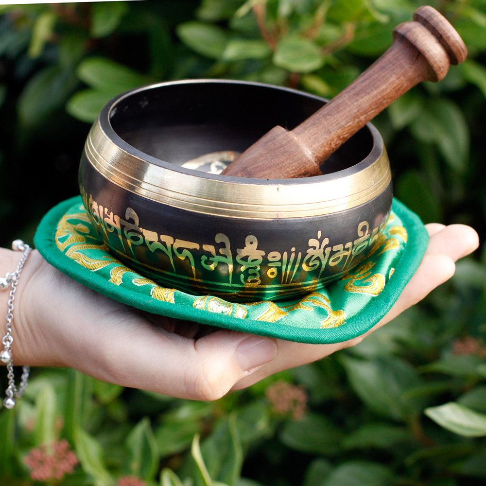 Klangschalen-Set 'Grüne Tara' – Handgraviertes Messing, 10 cm