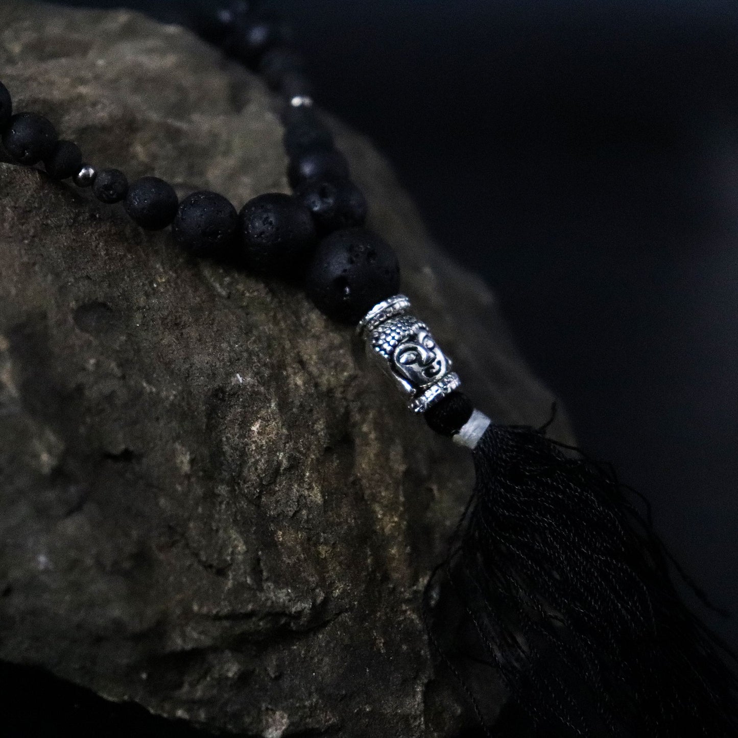 Buddha & Lavastein Halskette - Handgefertigtes Unikat aus Bali