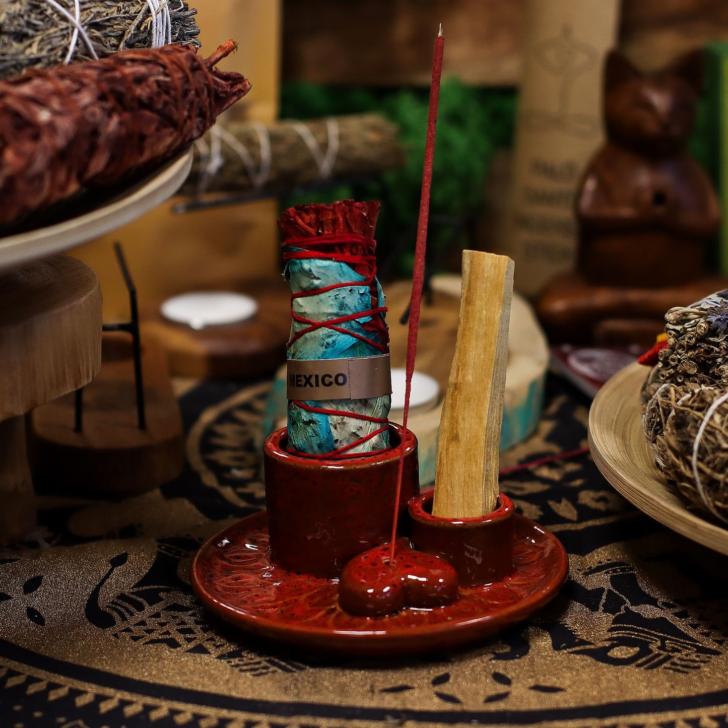 Palo Santo Halter 'Glänzendes Herz' - Roter Ritualbegleiter