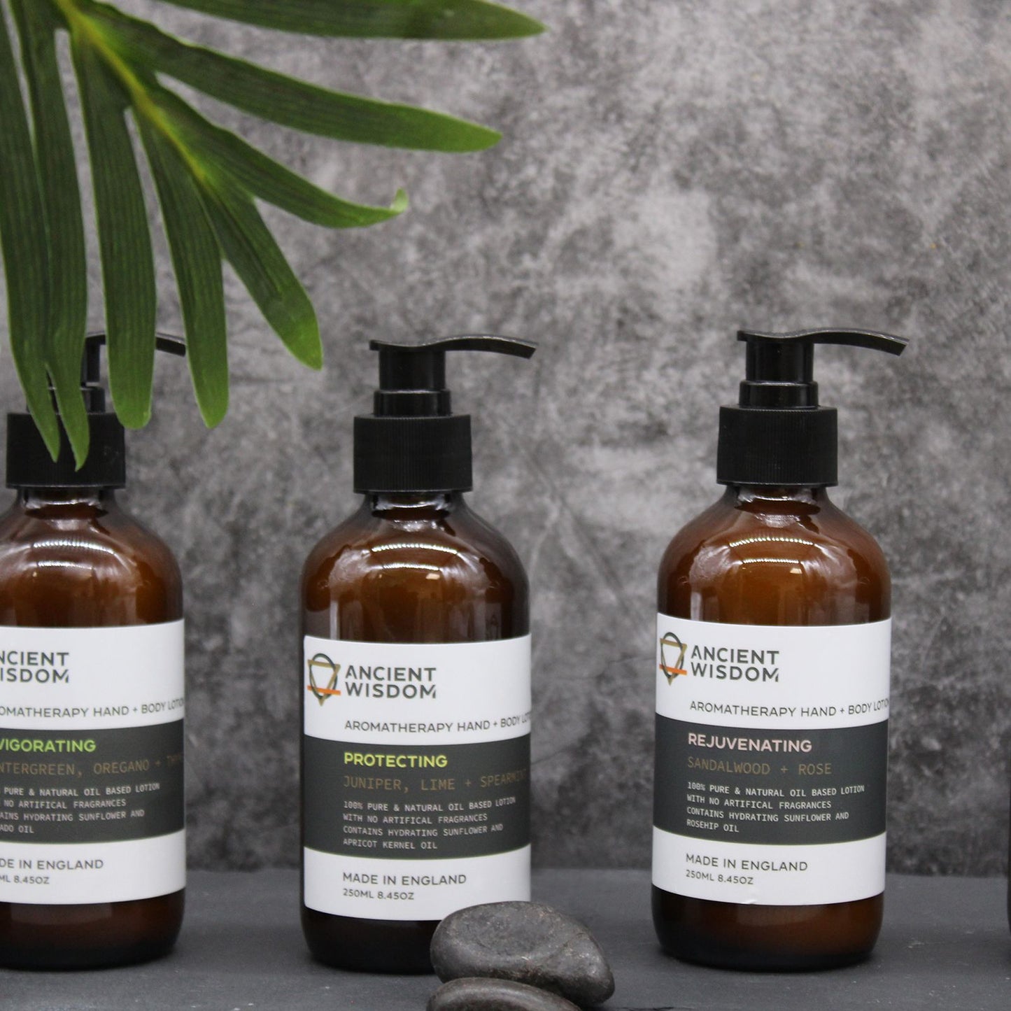 Natürliche Körperlotion mit Sandelholz & Damaszenerrose (250ml)