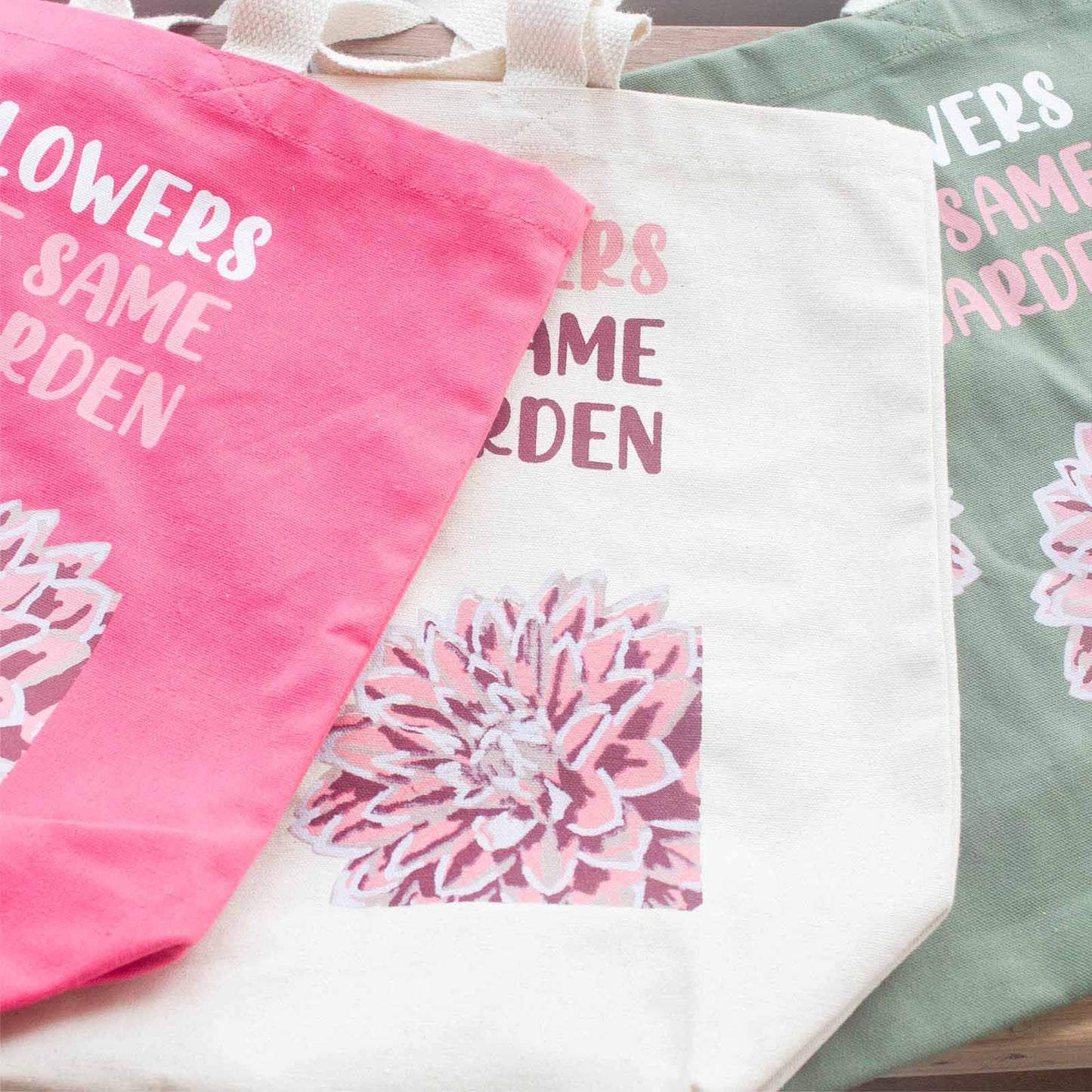 Baumwolltasche 'We are Flowers' – Nachhaltig & stylisch in Natur