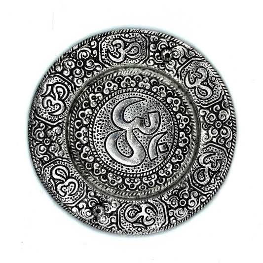 Räucherhalter 'Heiliges Om' aus poliertem Aluminium – 11 cm