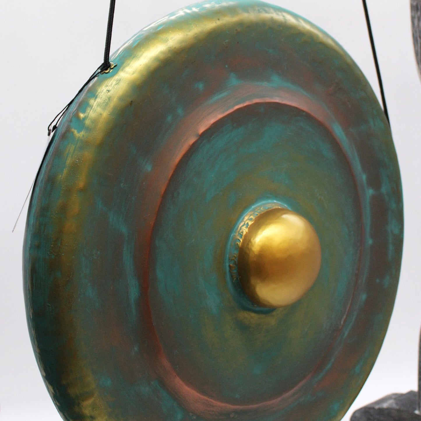 Handgefertigter Balinesischer Gong 50 cm in Grün mit Albasia-Holzständer