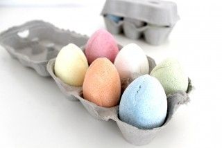 Badebomben-Eier im Eierkarton | Duft: Banane | 6 Stück