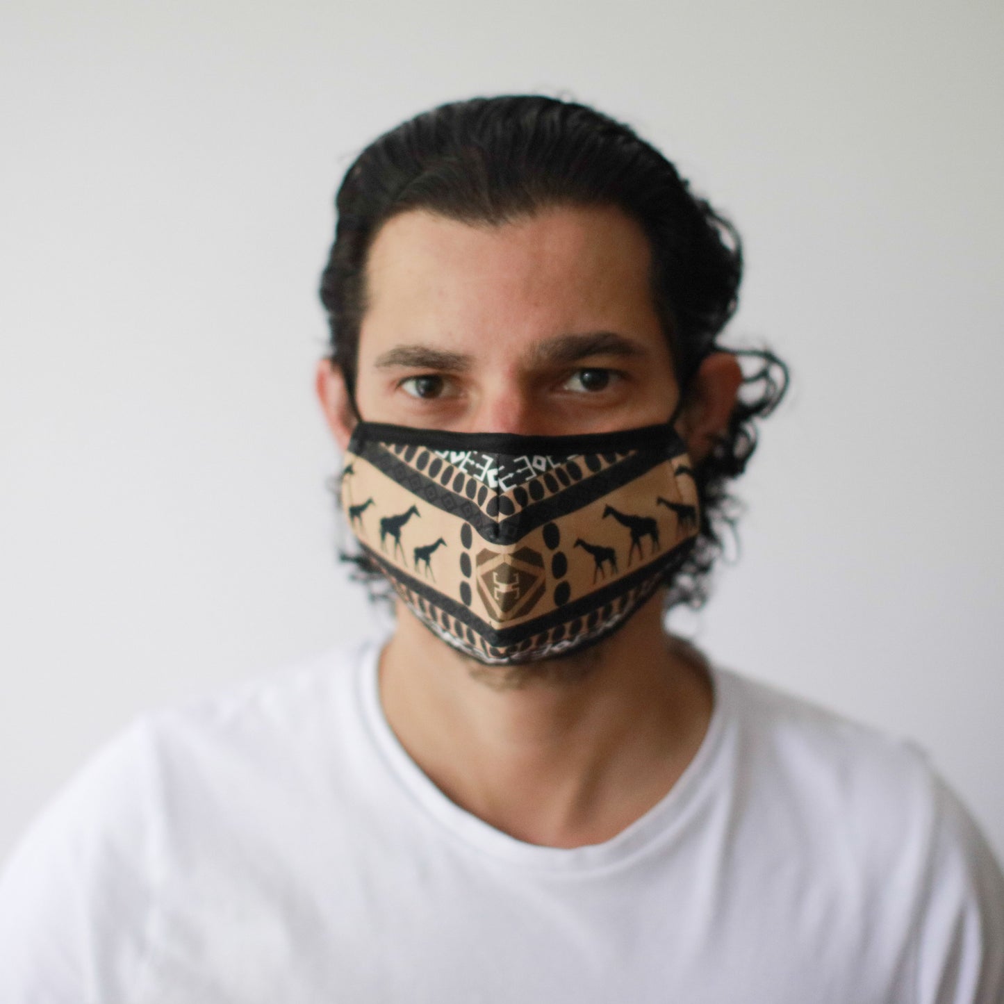 Wiederverwendbare Gesichtsmaske mit afrikanischem Tribal-Muster – Stil & Schutz