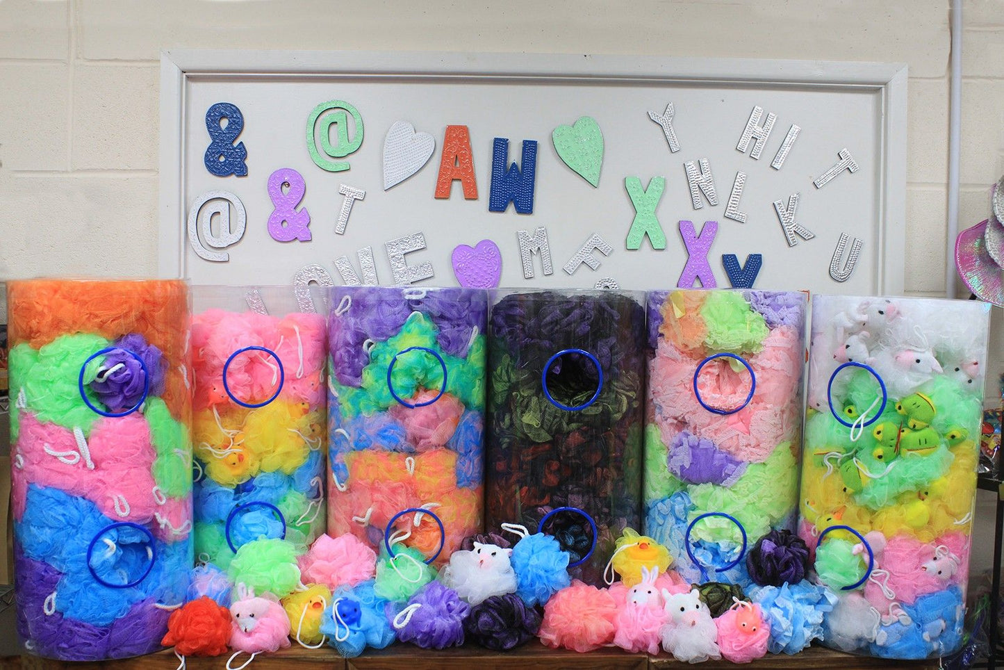 Vivid Glow Duschschwamm-Set – 4 Stück in Präsentationsröhre