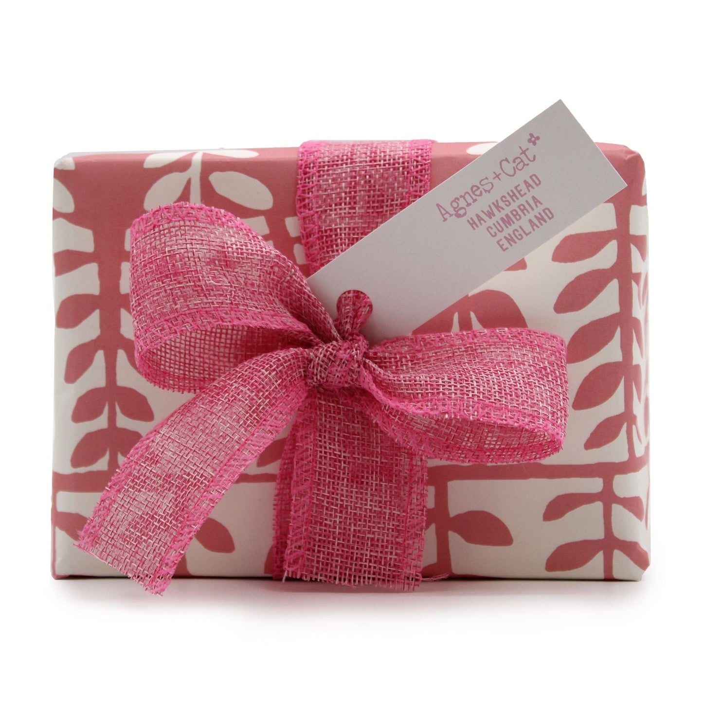 Geschenkbox Entspannungsmoment: Duftkerze Kaffee & Nüsse & Badesprudel Peonie & Japanische Blume