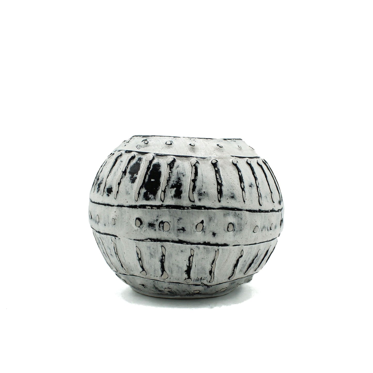 Keramikvase in Blasenform - Handgefertigt aus Terrakotta in Creme, 10 cm