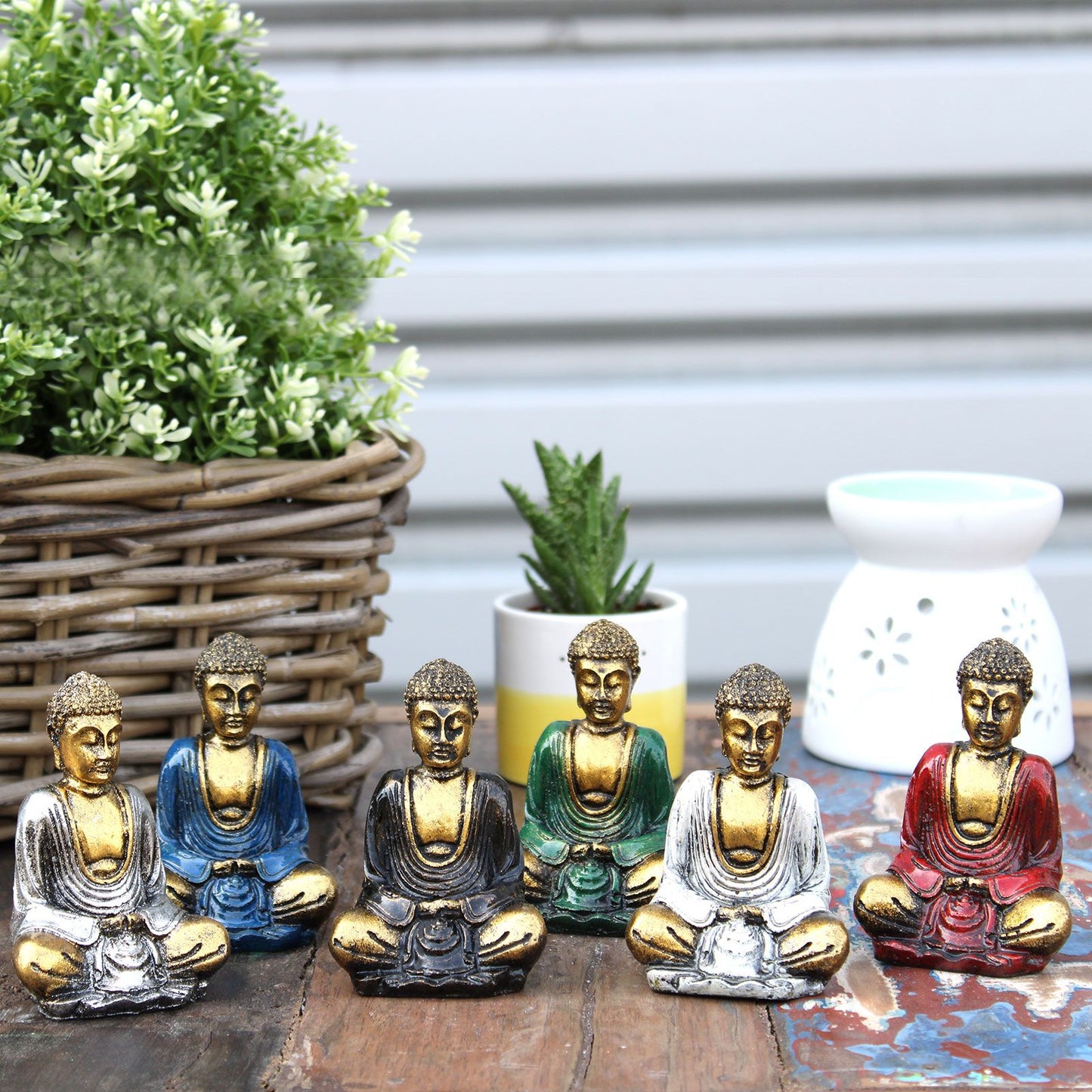 Handbemalte Mini-Buddha Figuren aus Bali - 6er Set in Gold