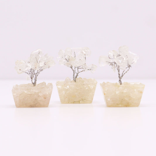 Mini-Edelsteinbaum aus Bergkristall auf harmonisierender Orgonit-Basis