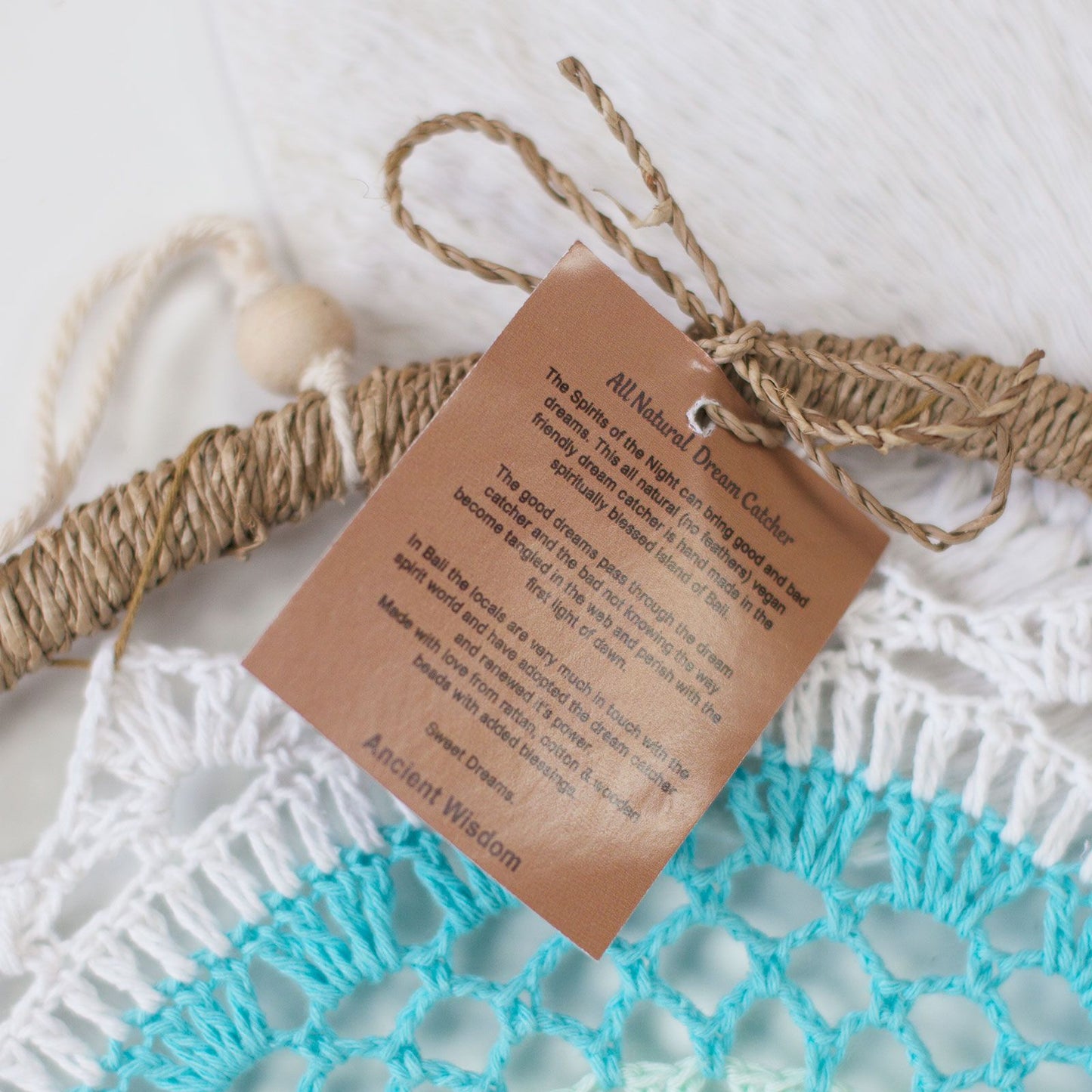 Traumfänger 'Balinesische Geister' – Handgefertigt aus Seegras & Holz