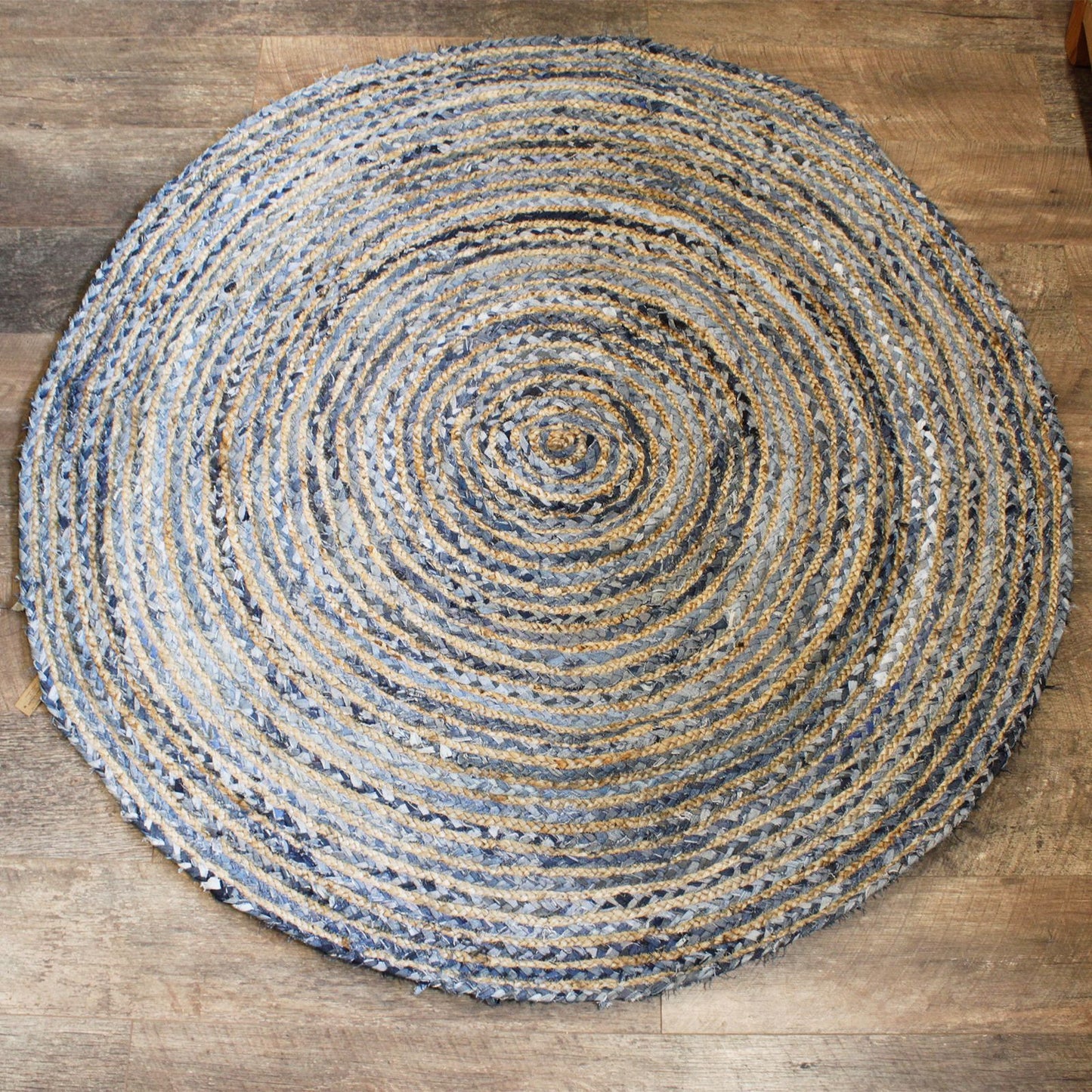 Runder Naturteppich aus Jute & recyceltem Denim – 150 cm Durchmesser