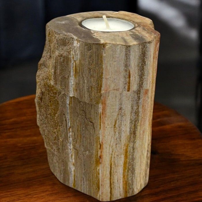 Kerzenhalter aus versteinertem Holz – Einzelstück in Marmor-Optik