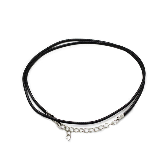 Set mit 101 schwarzen Baumwoll-Anhängerkordeln gewachst – 2mm x 55cm mit Metallclip