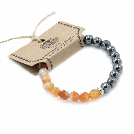 Facettiertes Karneol-Armband mit Magnetverschluss – Funkelnder Begleiter