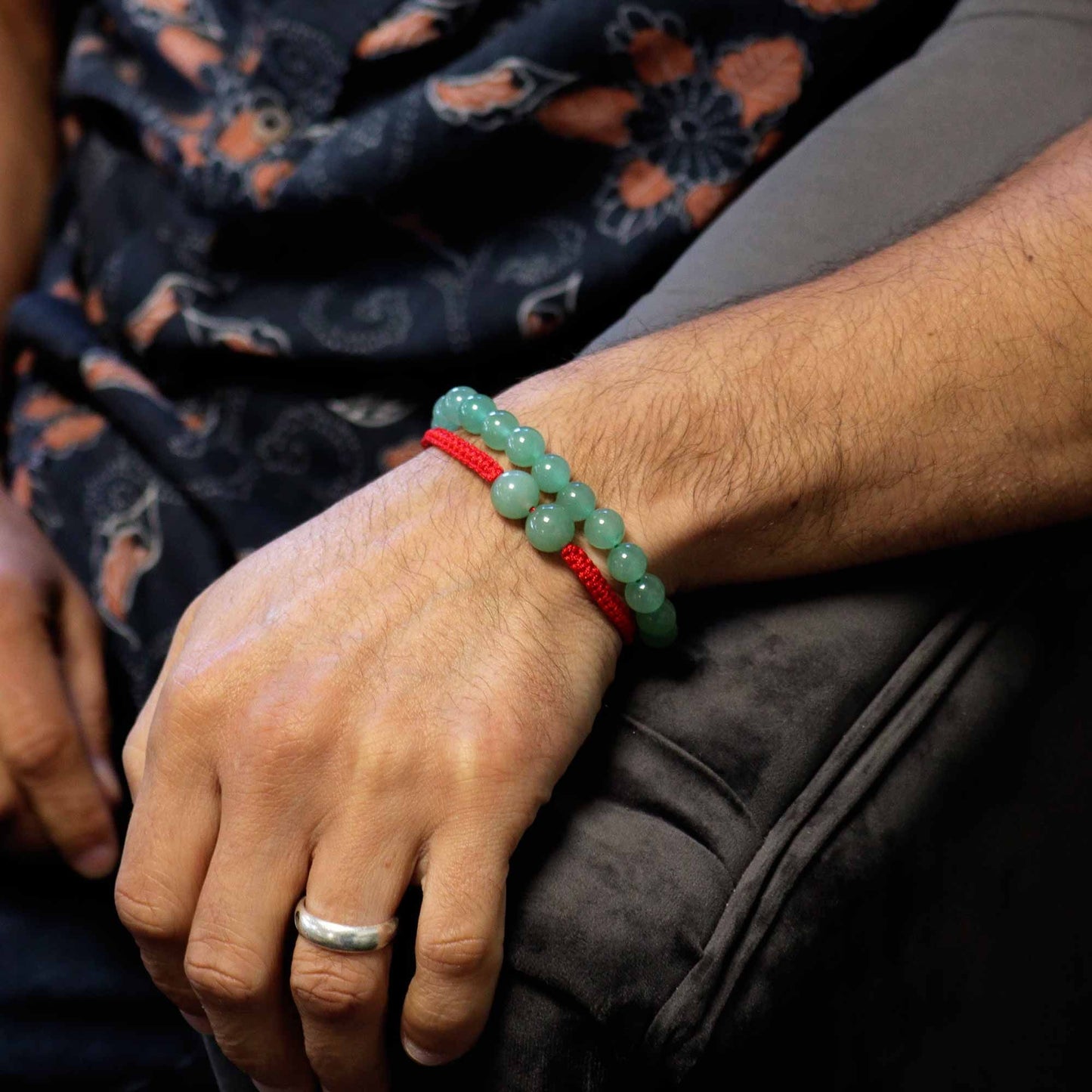 Jade Edelstein-Set: 2 Armbänder für Harmonie & Wohlstand
