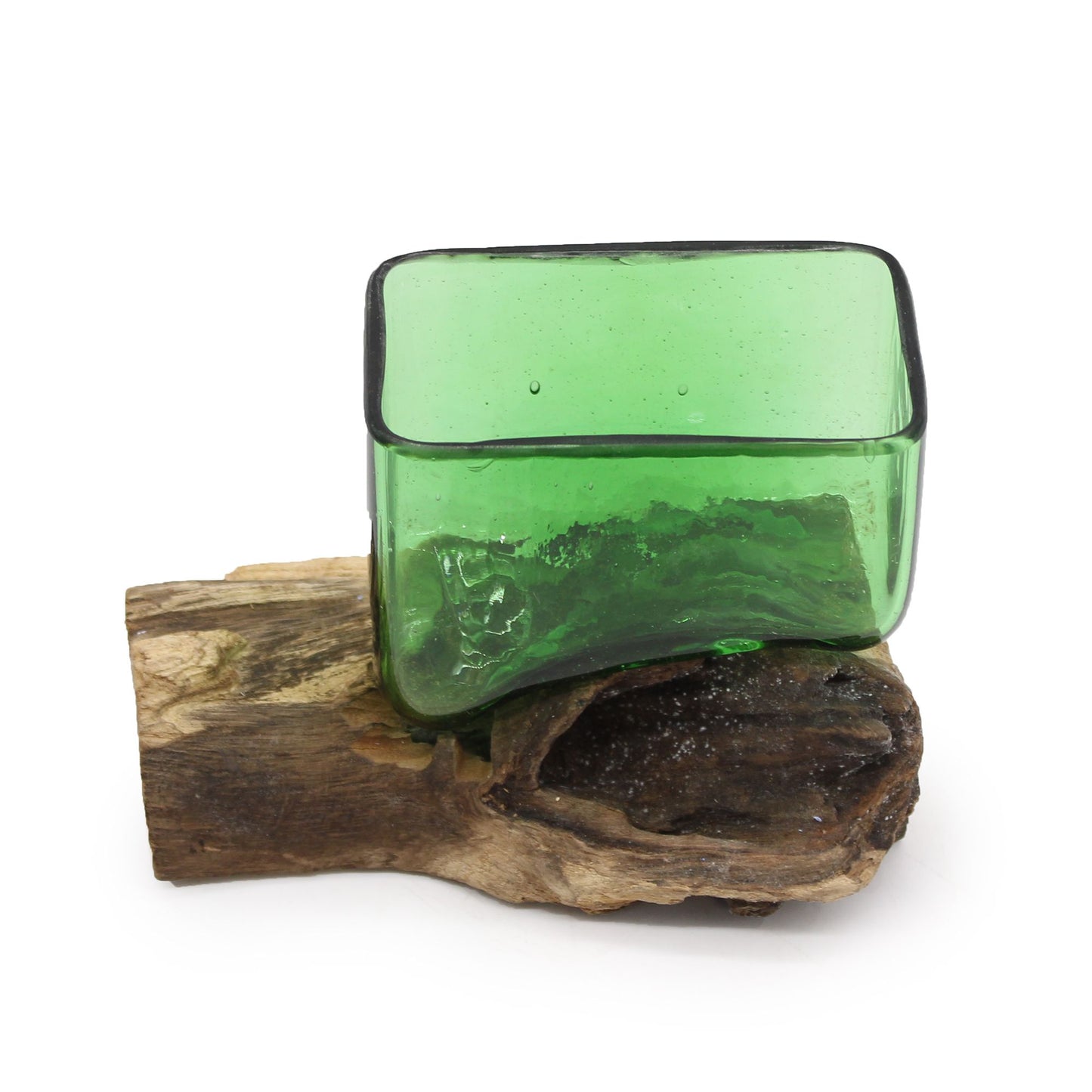 Quadratische Glasschale auf Holz - Handgefertigtes Unikat aus recycelten Bierflaschen