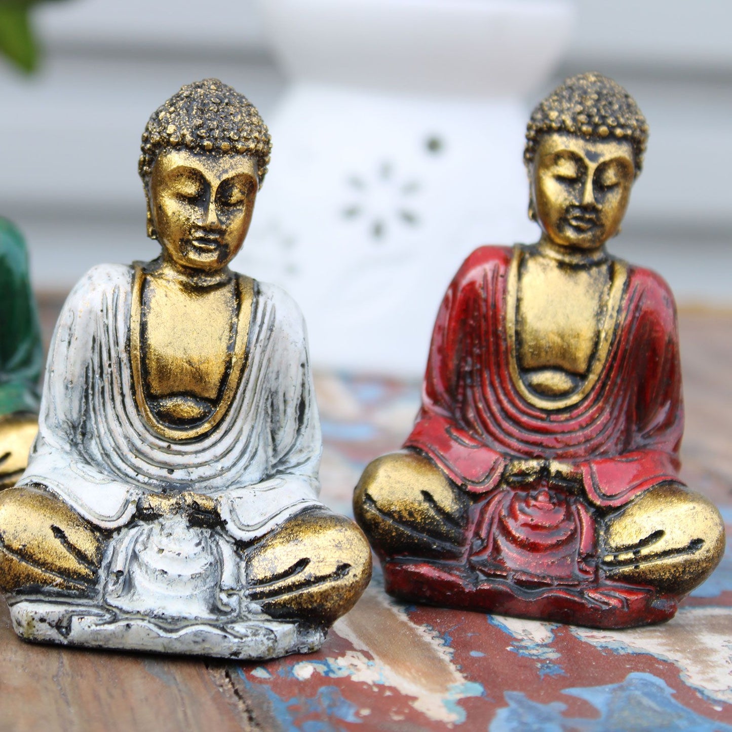 Handbemalte Mini-Buddha Figuren aus Bali - 6er Set in Gold