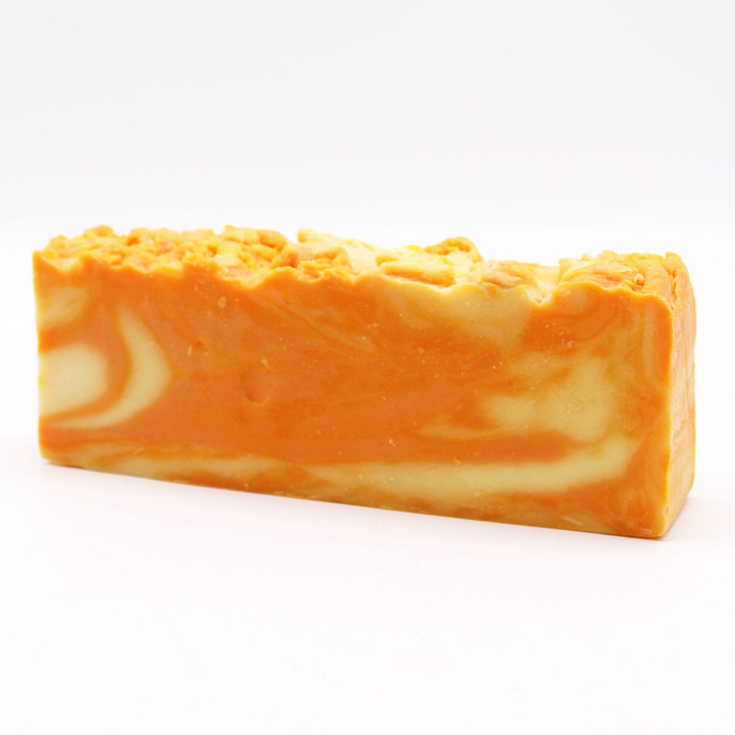 Naturseife Orange & Olivenöl – Handgemachtes Stück für samtweiche Haut