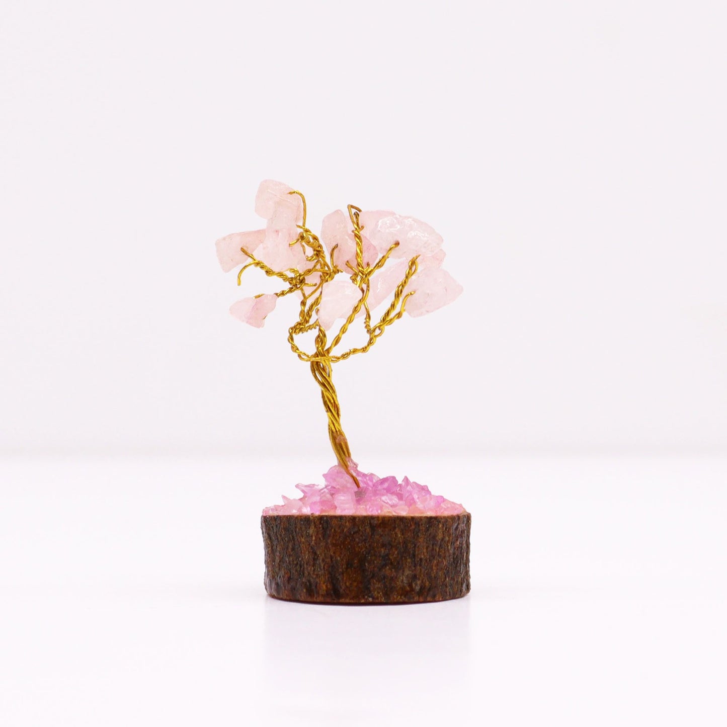 Mini-Edelsteinbaum aus Rosenquarz auf Holz - Handgefertigtes Dekorationsstück