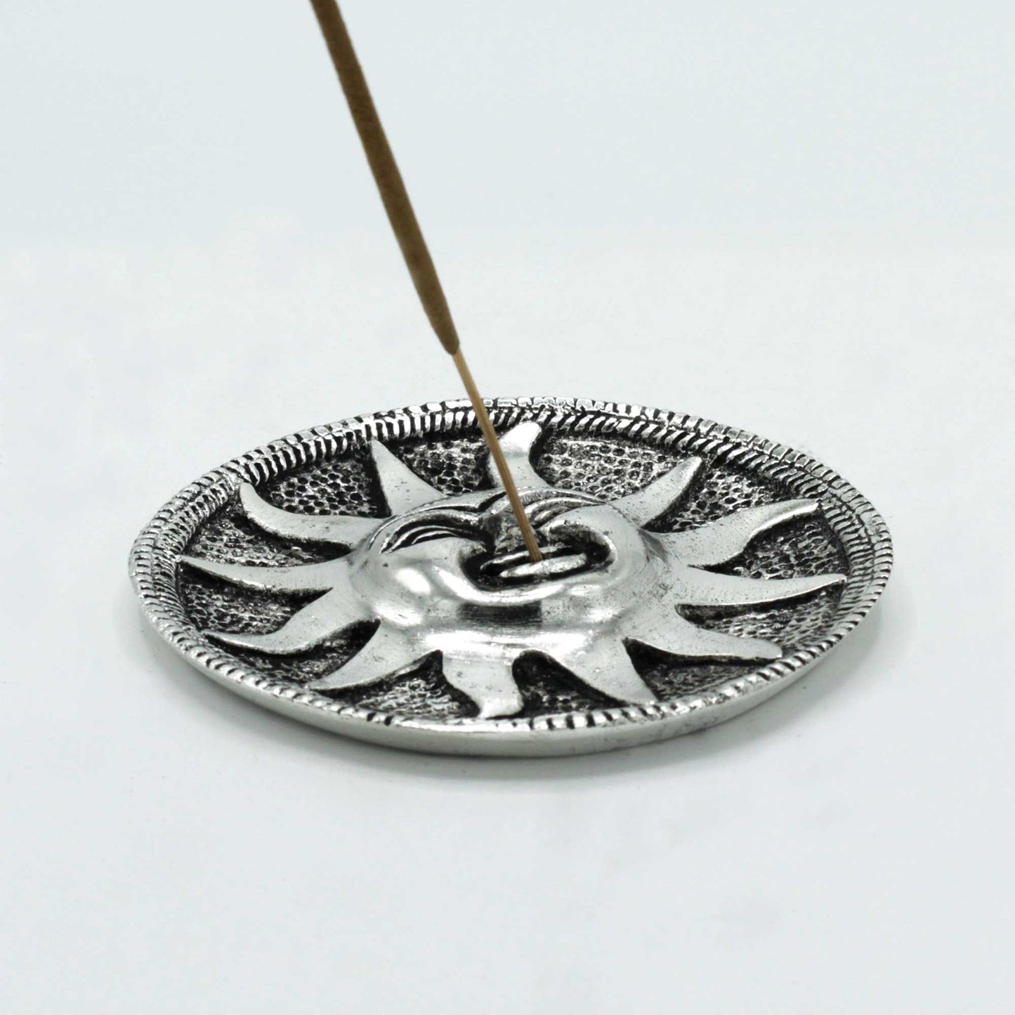 Räucherstäbchenhalter 'Sonne' – 9 cm aus poliertem Aluminium
