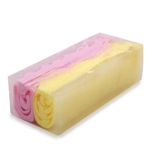 Handgeschnittene Glycerinseife 'Magnolia Blütenzauber' – Unikat ca. 115g